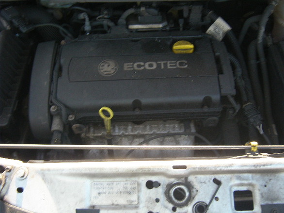 Разборка Opel Zafira  2007 года, серебряный (фото 2)