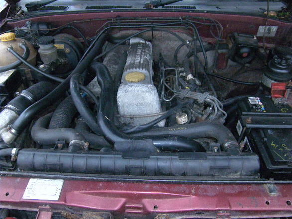 Разборка Opel Frontera  1994 года, красный (фото 2)