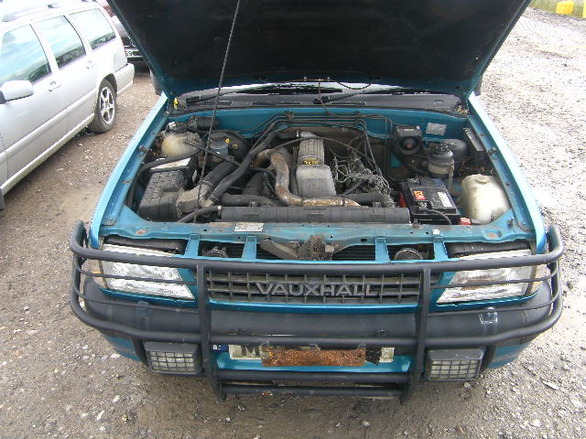 Разборка Opel Frontera  1994 года, голубой металлик (фото 4)